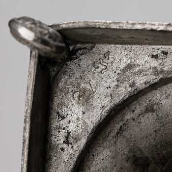 LJUSSTAKAR, ett par, tenn, otydliga mästarstämplar, daterad 1815.