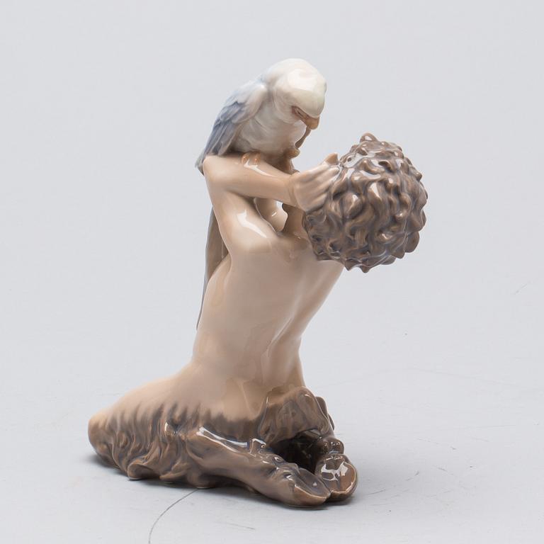 FIGURIN, porslin, Royal Copenhagen, 1900-tal.