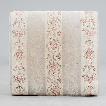 TABURETT, sengustavianskt provinsarbete, 1800-talets början.