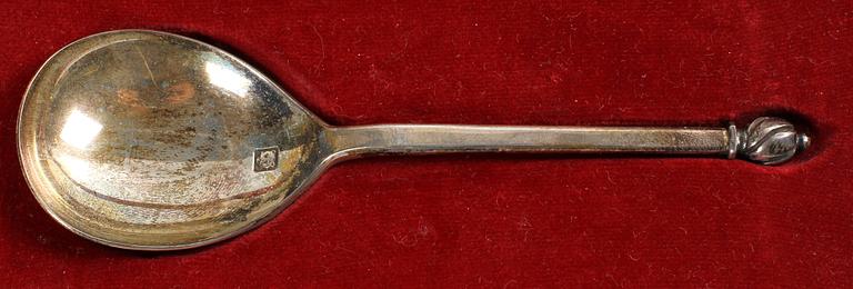 MINNESSKED, silver, London, 1970.