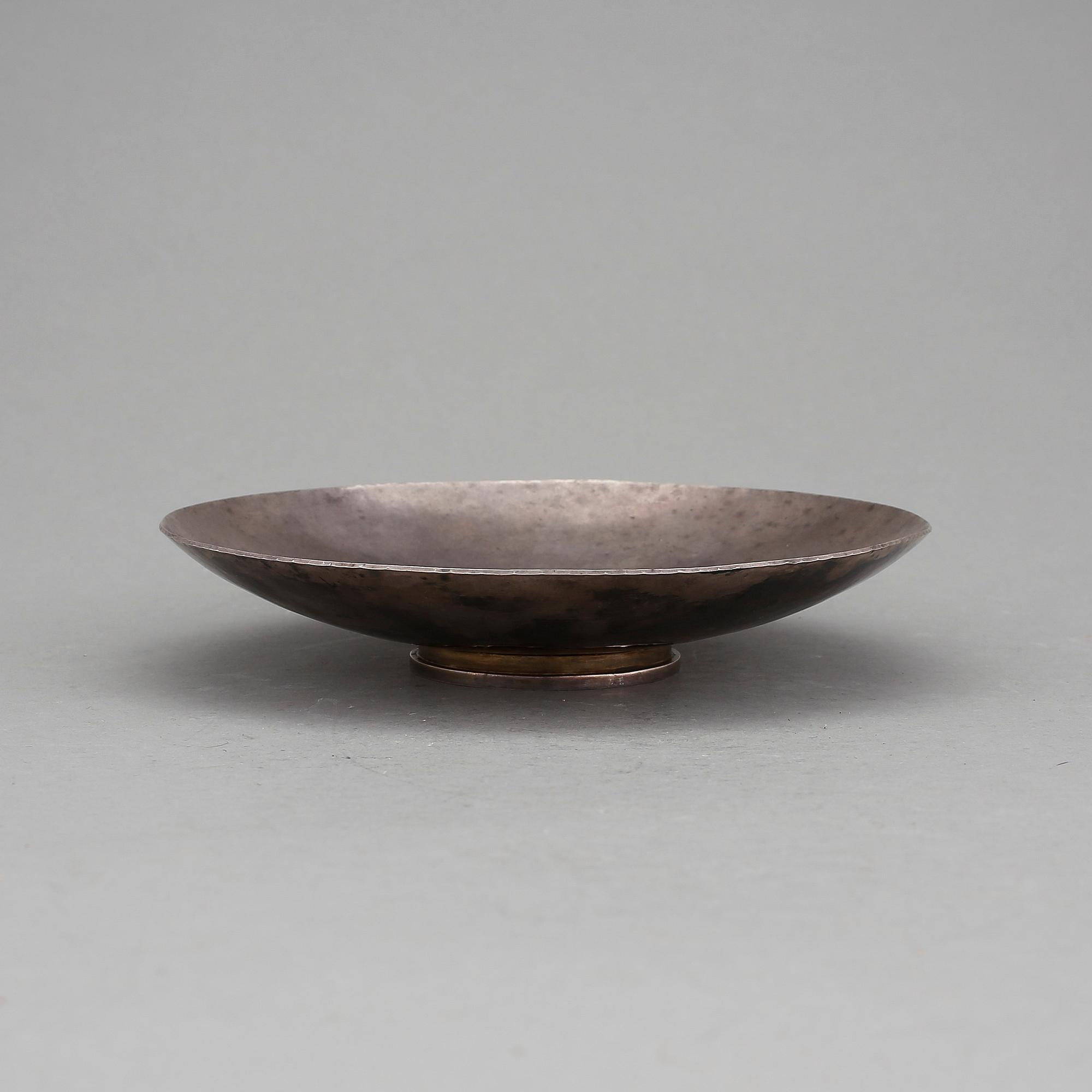 SKÅLFAT, silver. Borgila, Stockholm 1977. Vikt ca 390 gram.