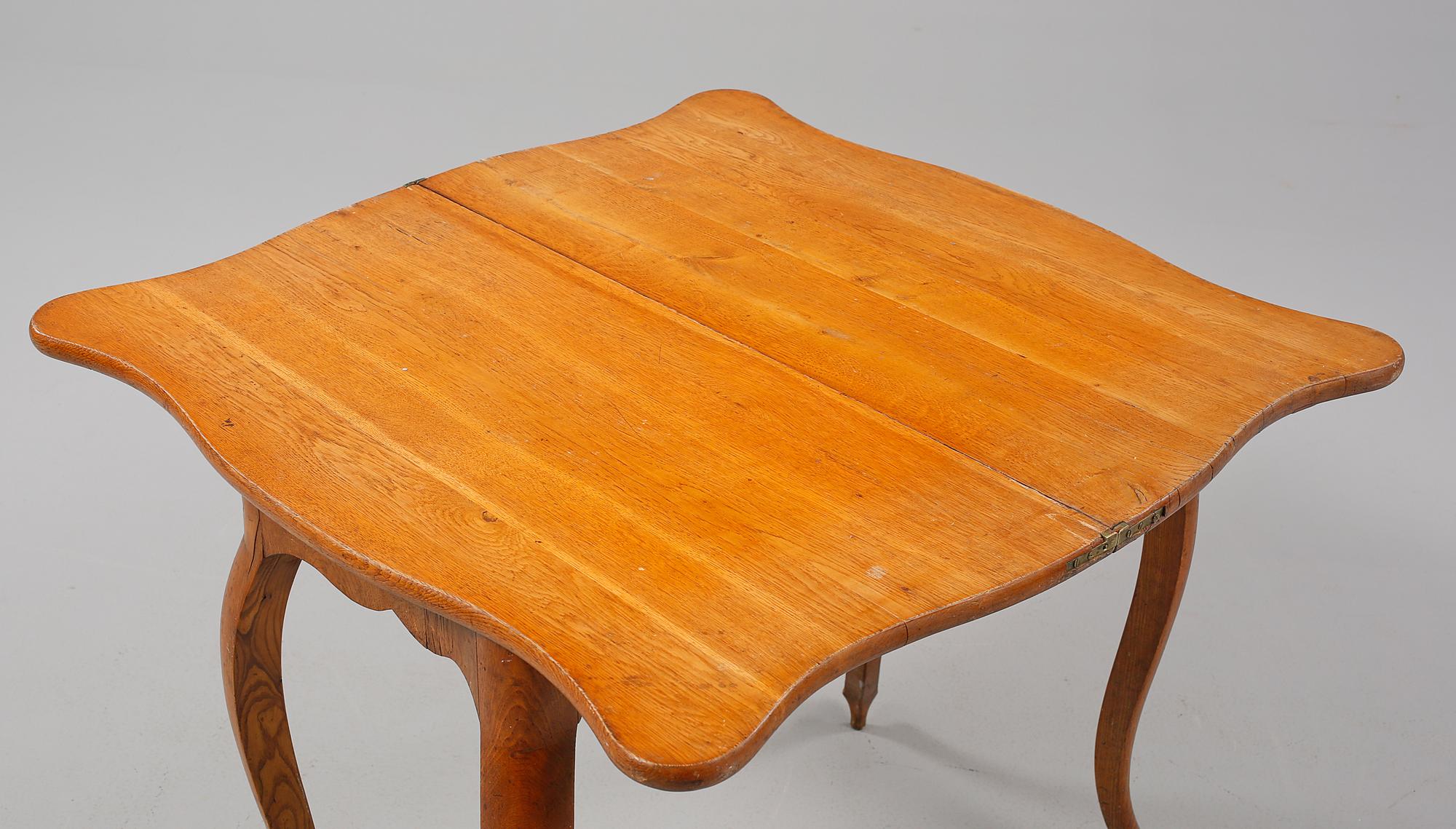 SPELBORD, nyrokoko, omkring sekelskiftet 1900.