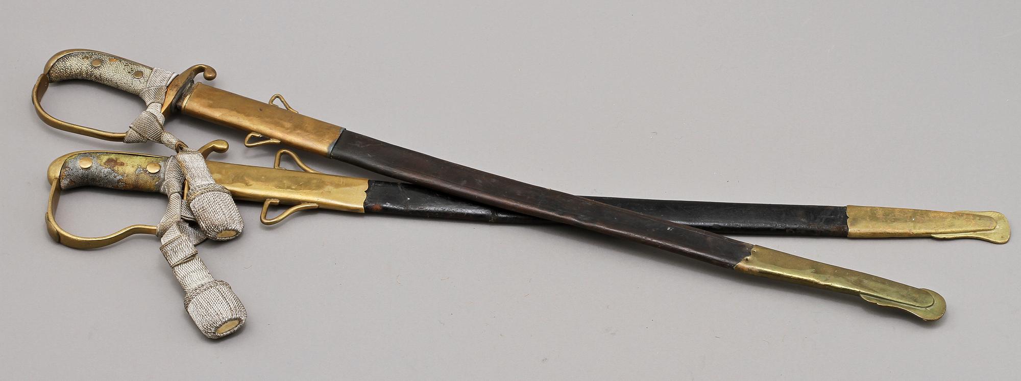 POLISSABLAR, 2 st, Göteborgs polisdistrikt, 1900-talets första hälft.