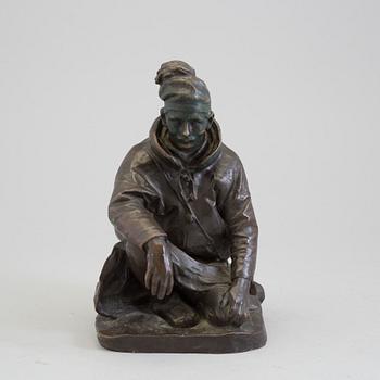 CHRISTIAN ERIKSSON, SKULPTUR, mörkpatinerad brons. Sittande same, signerad 1902.