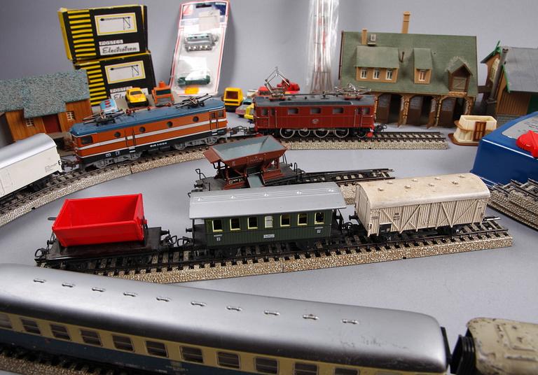 PARTI LEKSAKER, bl a Märklin. 1900-tal.