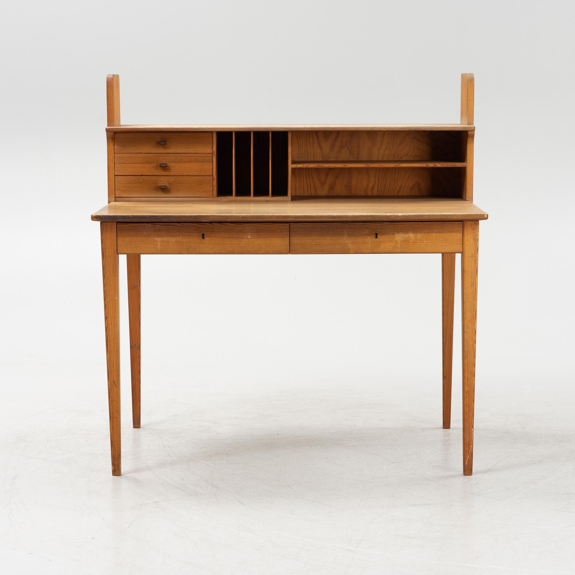 Carl Malmsten, a 'Fryklund' pinewood desk.