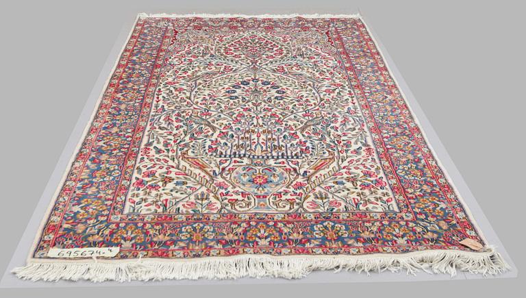 MATTA, Kirman, ca 254 x 150 cm.