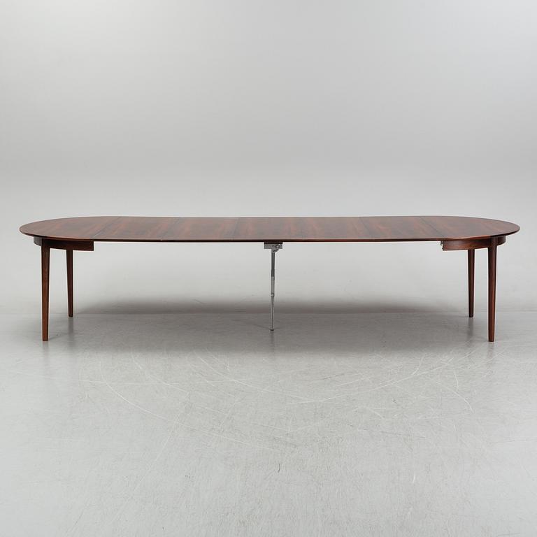 Matgrupp med bord samt 8 stolar bla, "Darby", Torbjørn Afdal, Nesjestranda møbelfabrikk, Norge, 1960-tal.