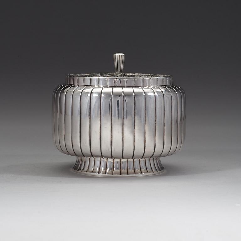 A Flavia lidded silver jar, Skellefteå 1952.