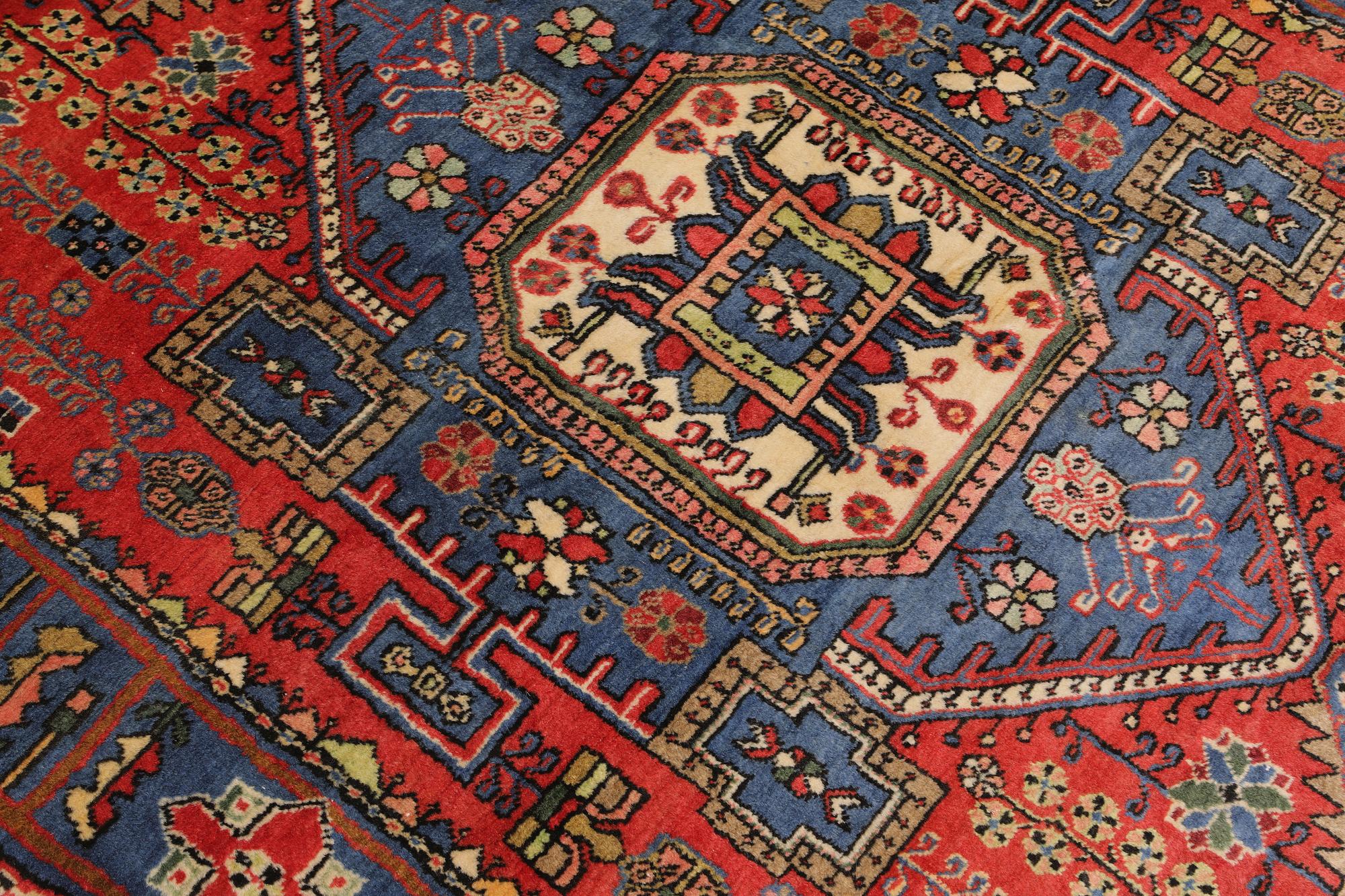 A Nahavand carpet, 202 x 130 cm.