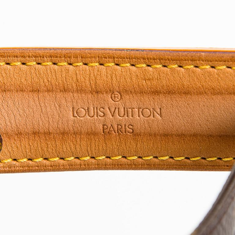 Louis Vuitton, a Monogram Canvas 'Marly Bandoulière' bag.