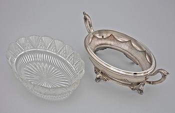 JARDINIERE, låghaltigt silver samt glas. Friedrich Wilhelm Hespe, Hamburg, Tyskland. 1900-talets början. Ca 710g.