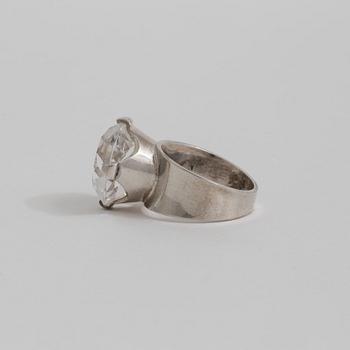 RING, med bergkristall, Waldemar Jonsson, Skara, 1968.