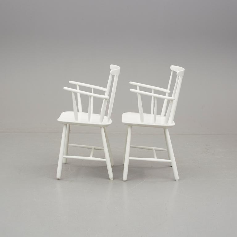 KARMSTOLAR, ett par, 1960-/70-tal.