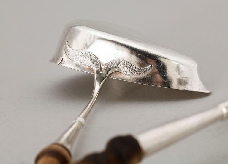 SOPPSLEVAR, 2 st, silver, bla Olof Forsberg, Luleå 1818.