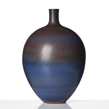 Berndt Friberg, a stoneware vase, Gustavsberg studio, Sweden 1968.