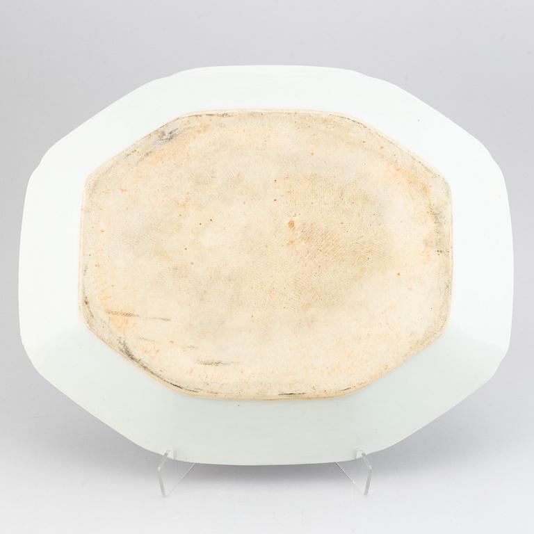 Stekfat, kompaniporslin. 
Qingdynastin, 1800-tal.