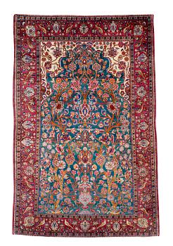 862. SEMI-ANTIQUE SILK KASHAN. 156,5 x 103,5 cm.