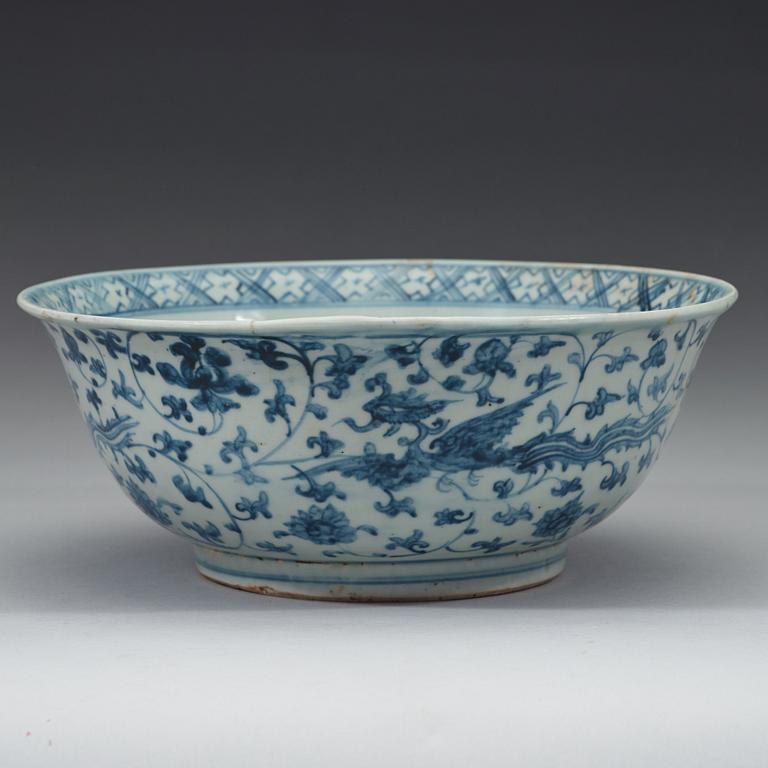 A blue and white porcelain bowl, Ming dynasty (1368-1644).