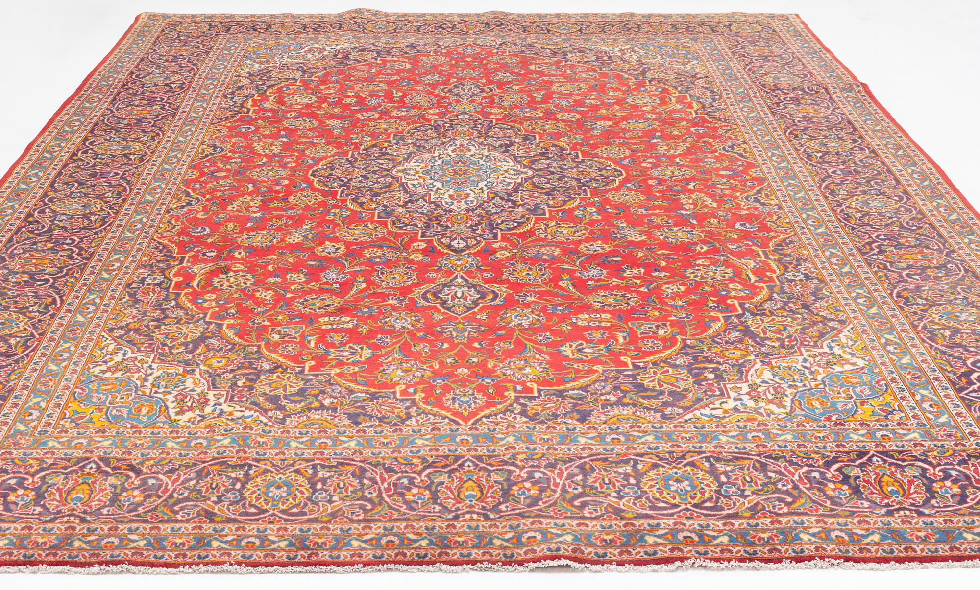 Matta, Keshan, ca 435 x 310 cm.