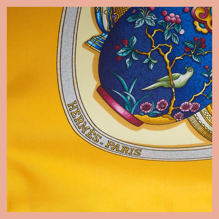 SCARF, "Qu'Import le Flacon", Hermès.
