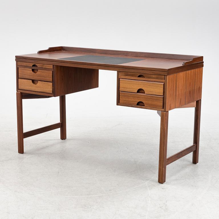 Torbjørn Afdal, a 'Minerva' rosewood desk and a chair, Bruksbo, Haug Snekkeri AS, Norway, 1960's.