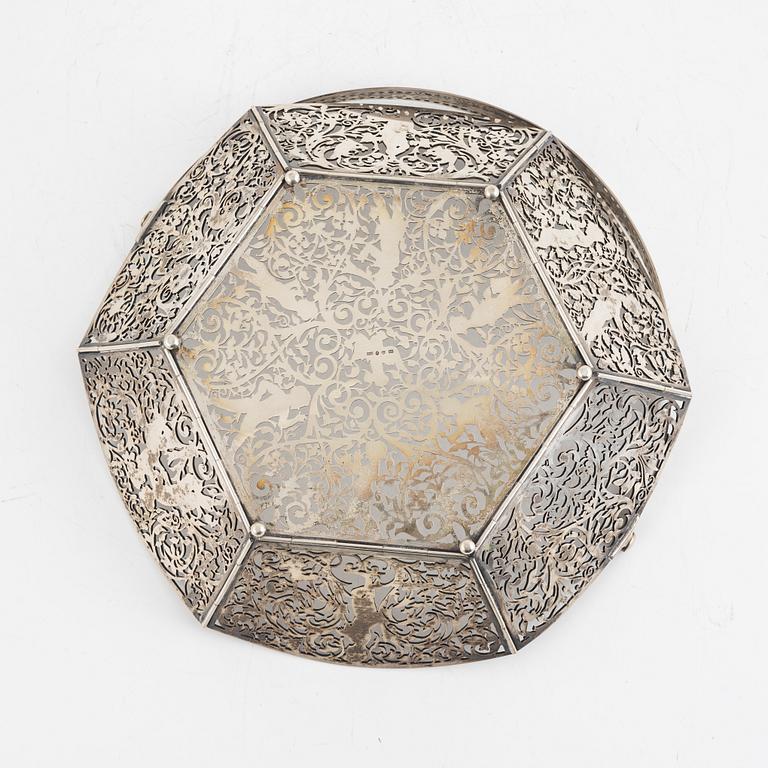 A Swedish silver bowl, mark of Guldsmedsaktiebolaget (GAB), Stockholm 1899.
