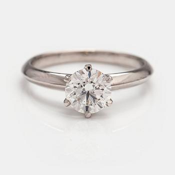 An 18K white gold ring with a ca 1.23 ct brilliant-cut diamond. With GIA certificate.