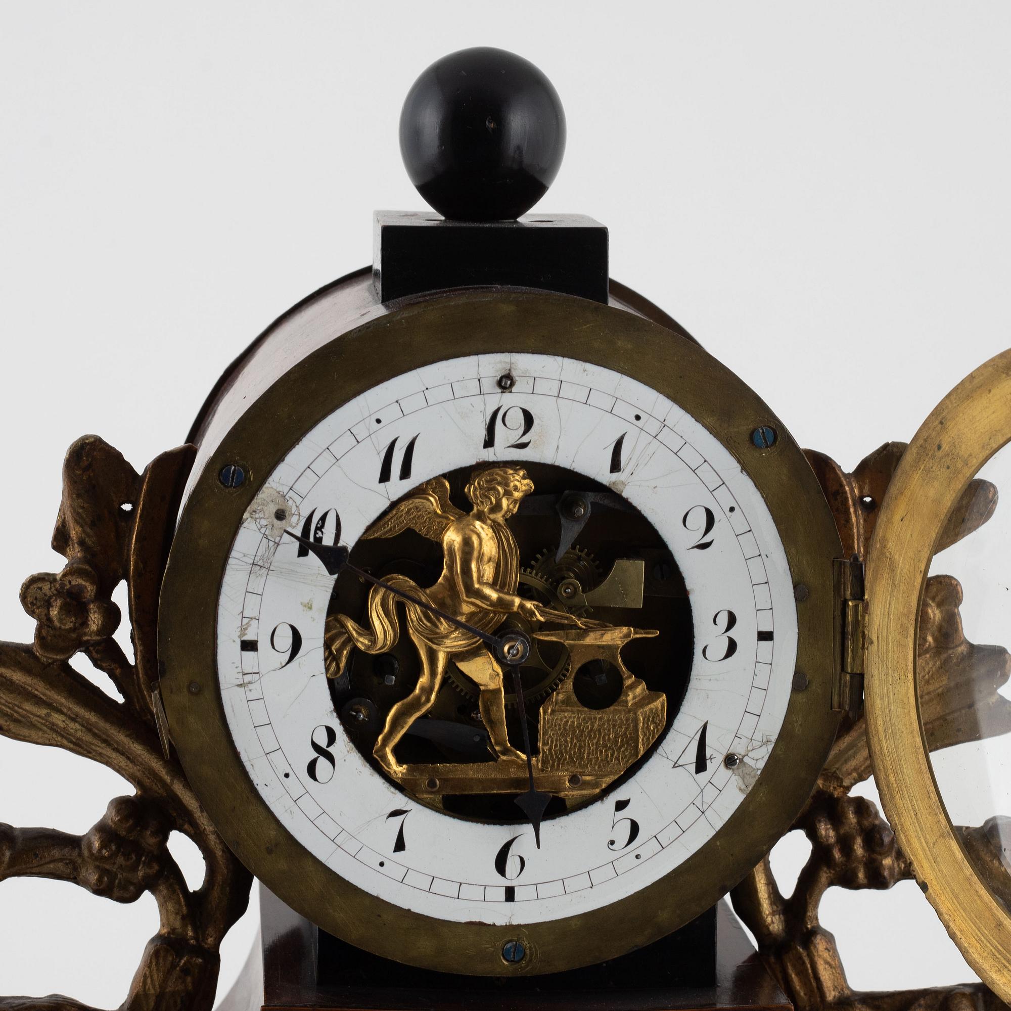Bordspendyl, troligen Österrike, 1800-talets början, Empire.