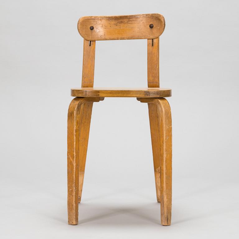 Alvar Aalto, a 1940's office chair for O.Y. Huonekalu-ja Rakennustyötehdas A.B.