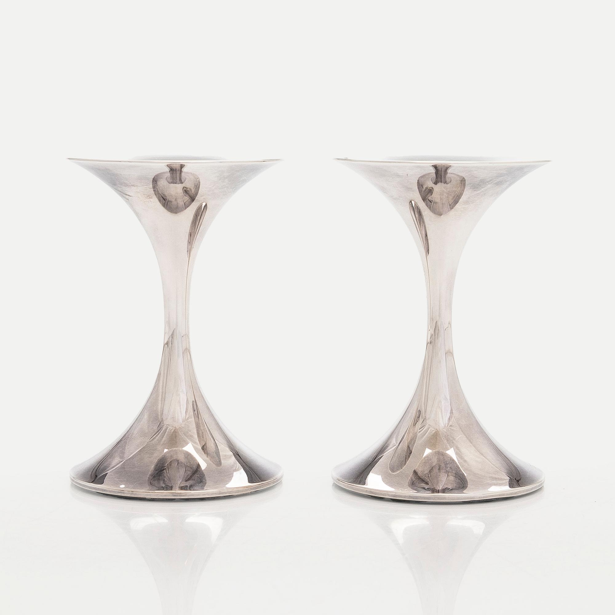 Tapio Wirkkala, a pair of silver 'Trumpet' candlesticks, Kultakeskus, Hämeenlinna 2007.