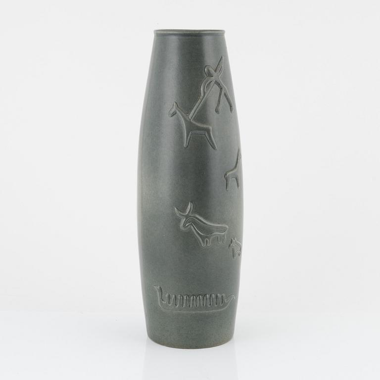 A vase, Bo Fajans, Sweden, mid 20th Century.