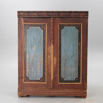 A cabinet, 19th century.
