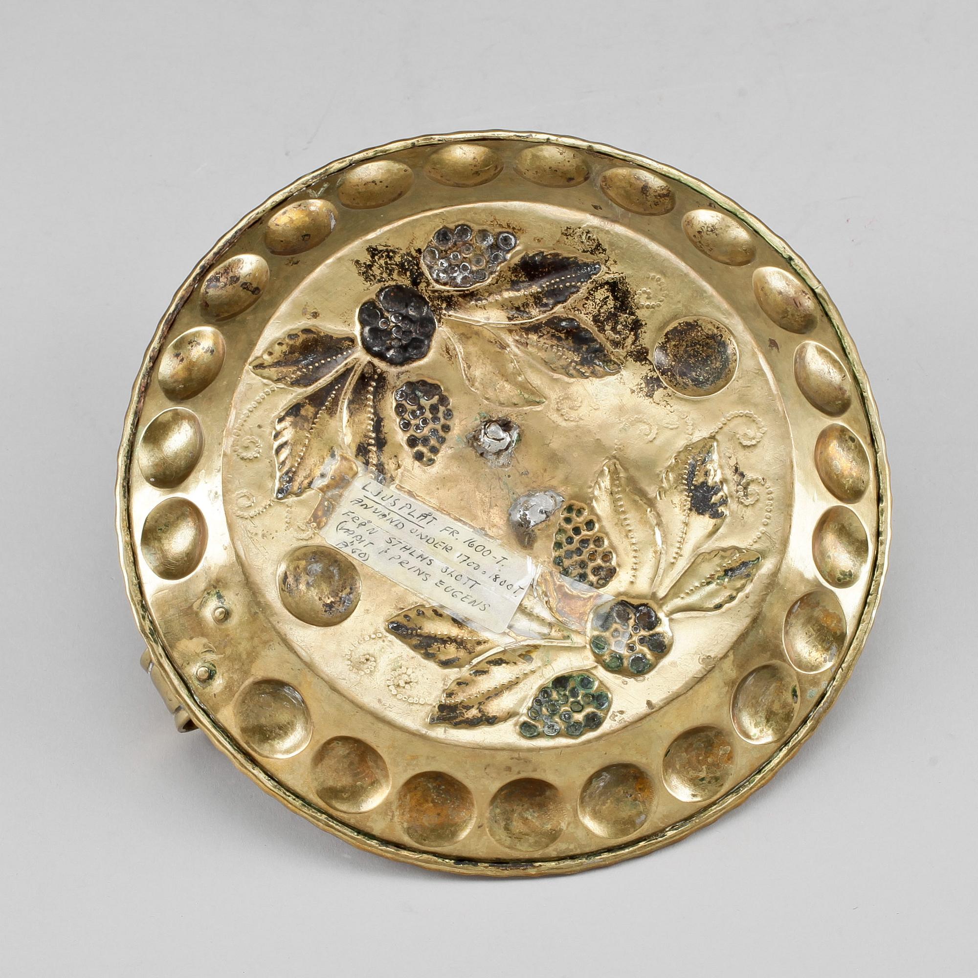 LJUSPLÅT, mässing, 1700-tal.