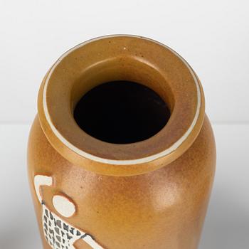 Lisa Larson, figuriner, 6 st samt vas, "Thalia", Gustavsberg.