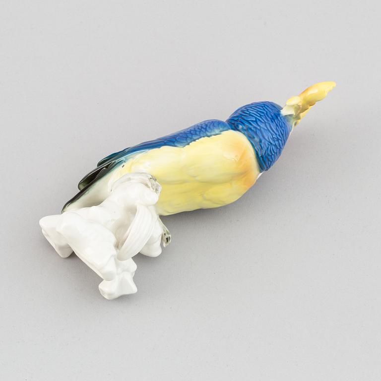 Three porcelaine figurines. Porzellanfabrik Karl Ens, Volkstedt-Rudolstadt.