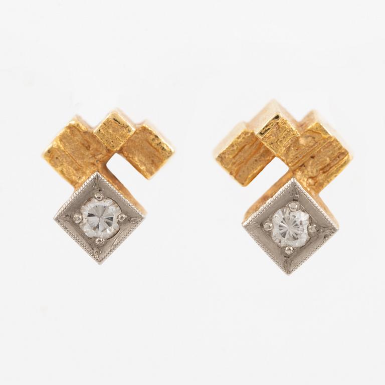 Björn Weckström, örhängen 18K guld med briljantslipade diamanter. Lapponia.