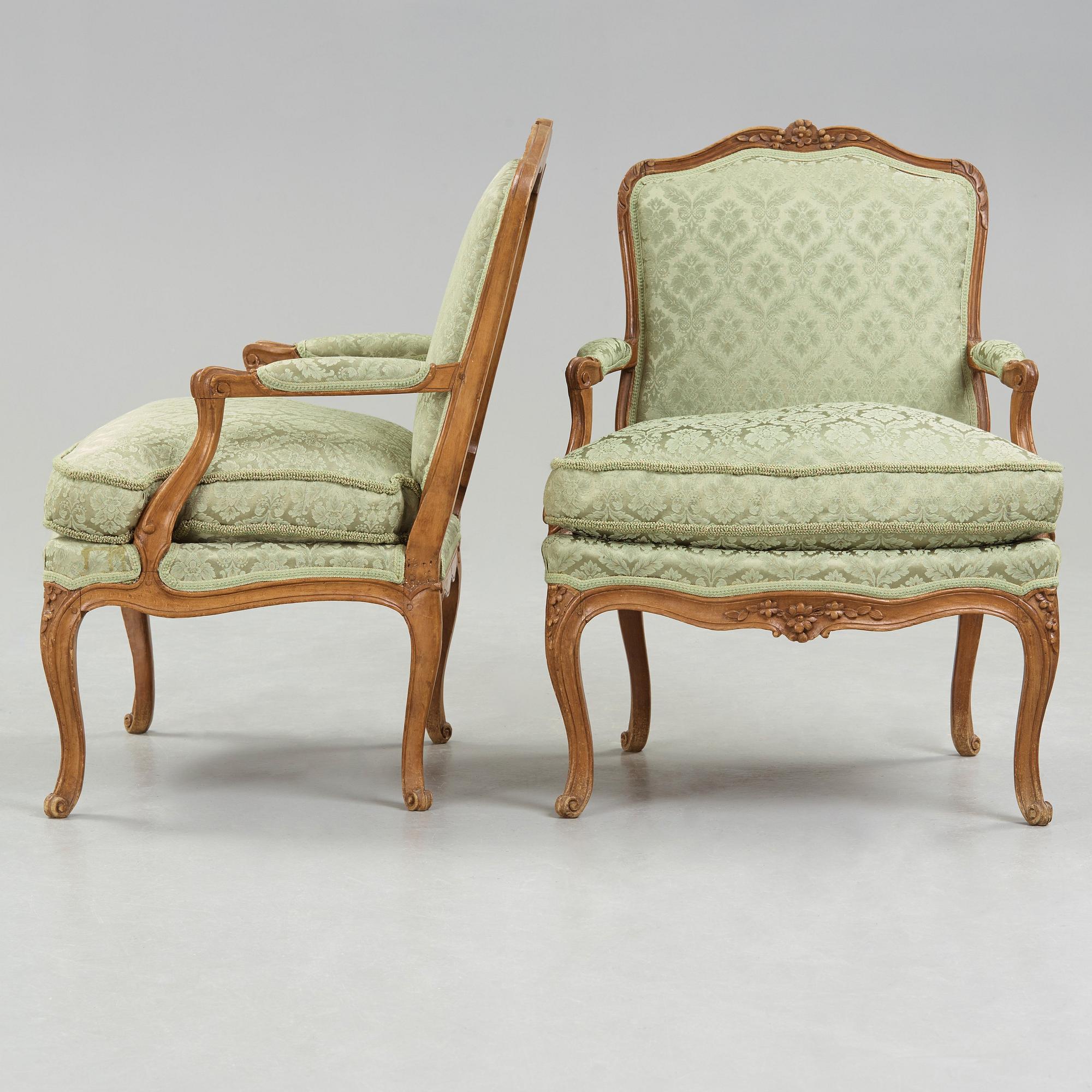 KARMSTOLAR, ett par, Frankrike, 1700-talets mitt, Louis XV.