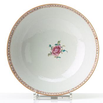 BÅLSKÅL, kompaniporslin. Qingdynastin, Qianlong (1736-95).