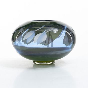 Ann Wärff, a glass vase, Sweden, signed, 1980.