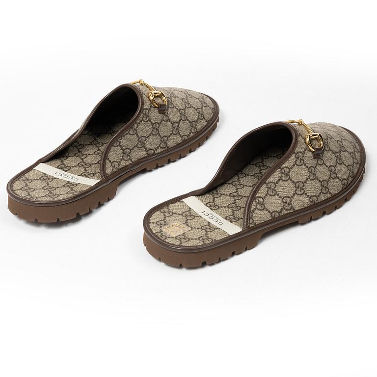 Gucci, tofflor, storlek 11.