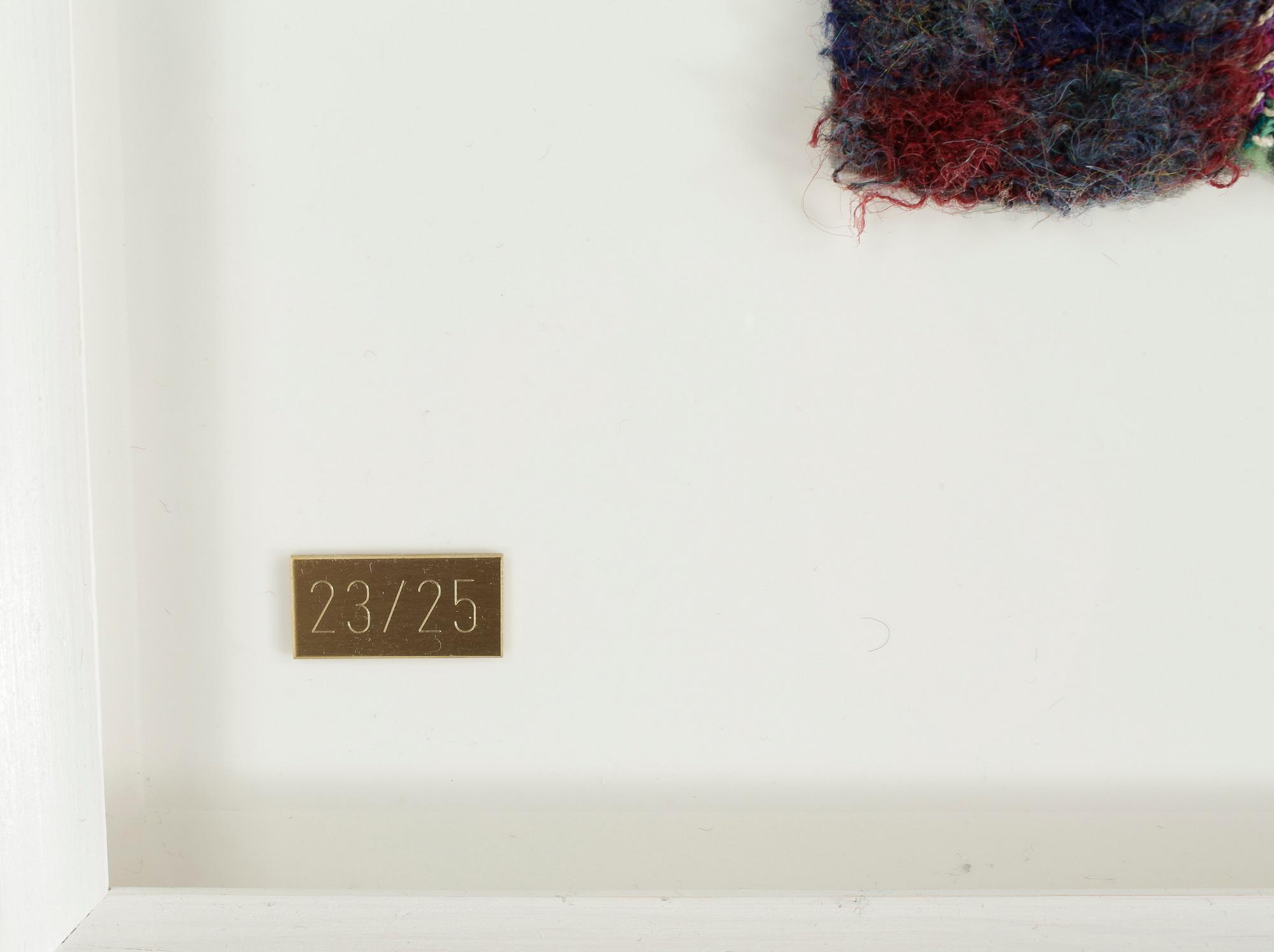 OTTAVIO MISSONI, Multipel, textil på plexiglas, signerad och numrerad 23/25, daterad -83.