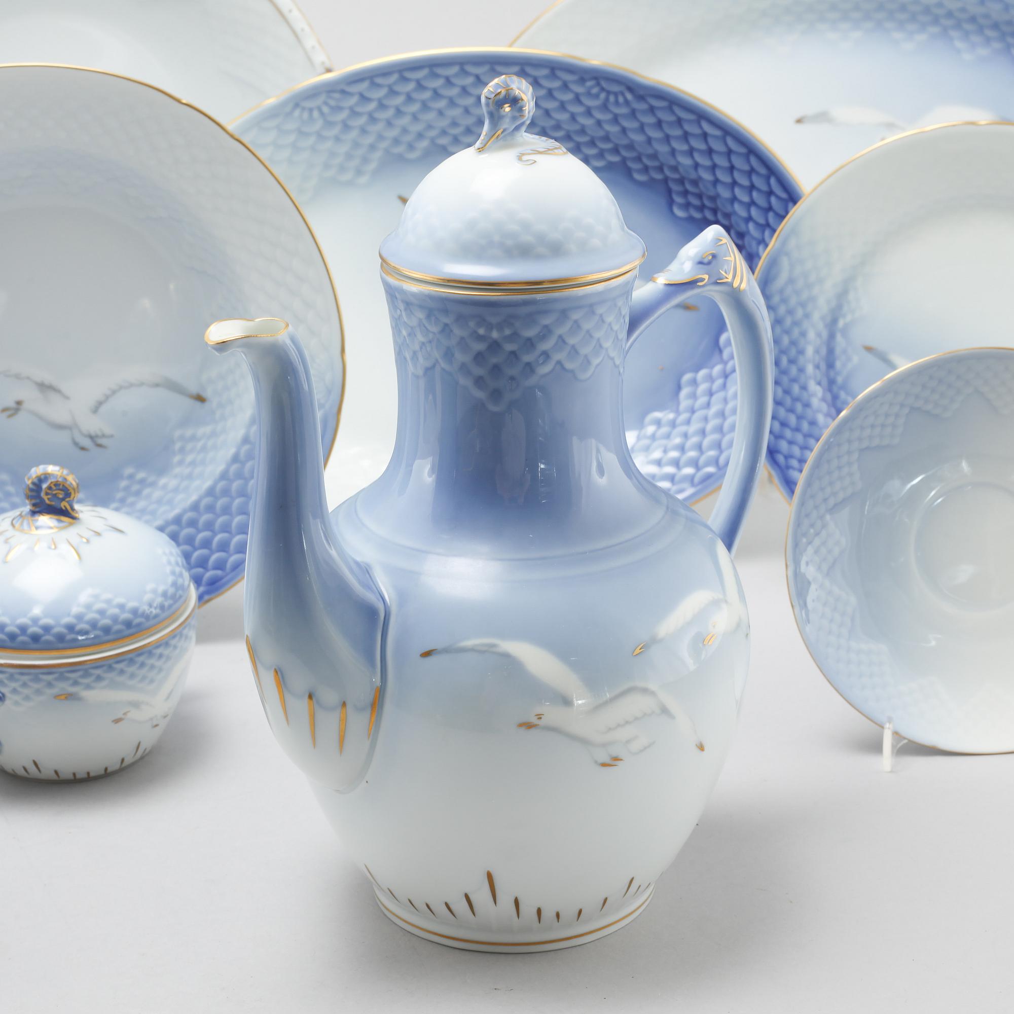 A porcelian set table ware of 57 pcs, Bing & Gröndahl, from the latter half of the 20th century.
