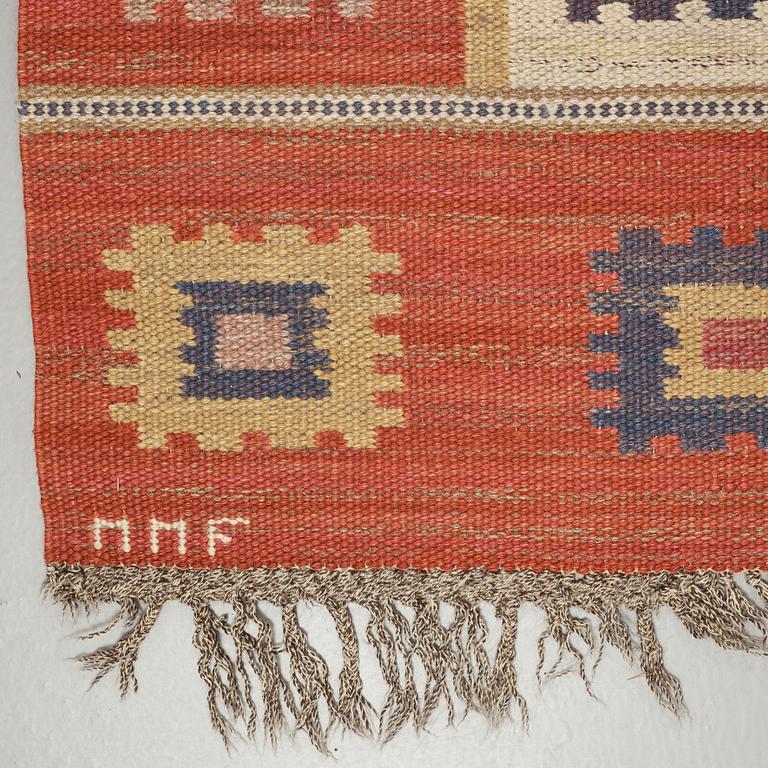 Märta Måås-Fjetterström, A CARPET, "Röd grön äng", flat weave, ca 400,5 x 308 cm, signed MMF.