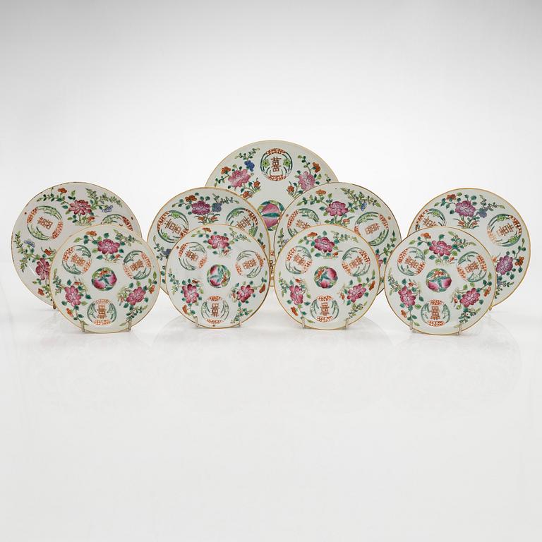 Nine late Qing dynasty porcelain plates, early 20th century.