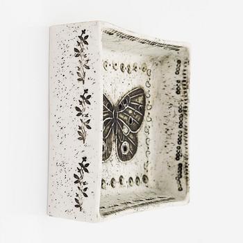 Rut Bryk, seinäreliefi, kivitavaraa, signeerattu BRYK.