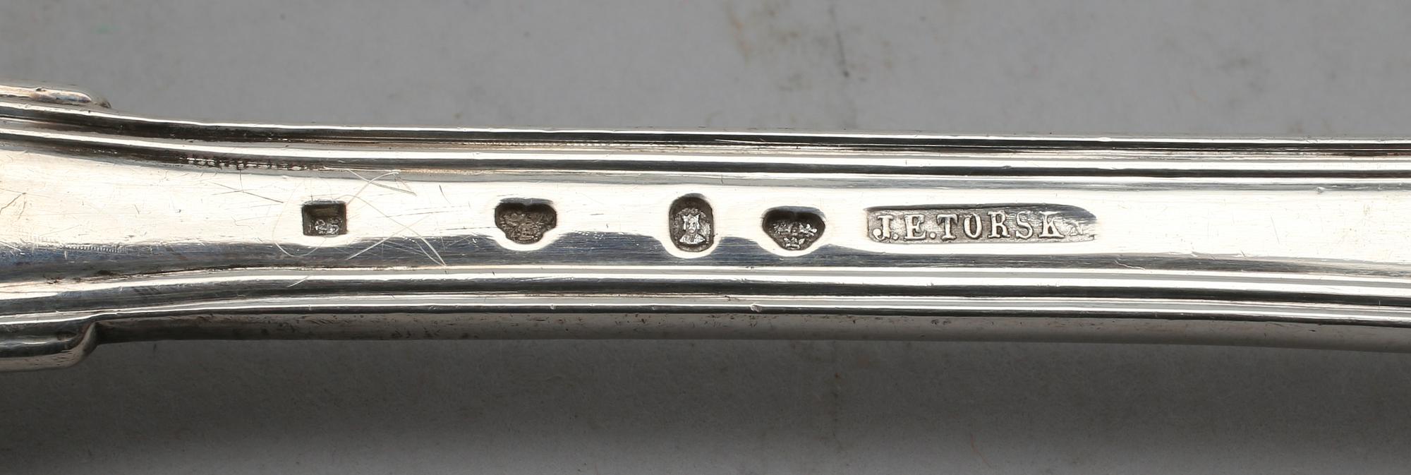 RAGUSKED, silver, Jacob Engelberth Torsk, Stockholm 1870. Vikt ca 155 gram.