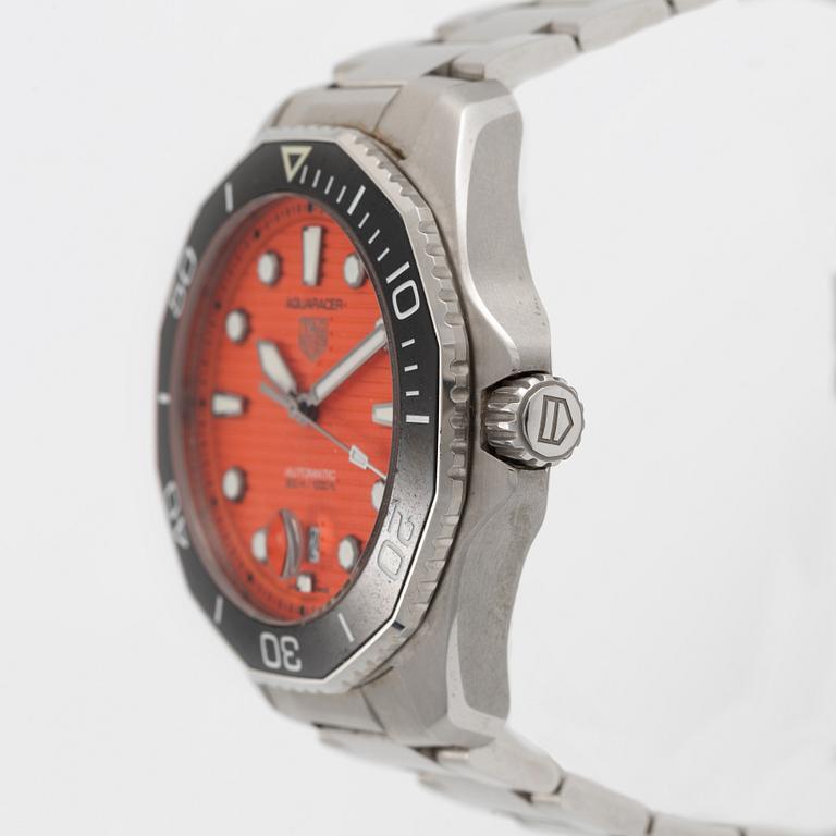 TAG Heuer, Aquaracer, Professional 300, Orange Diver, wristwatch, 43 mm.