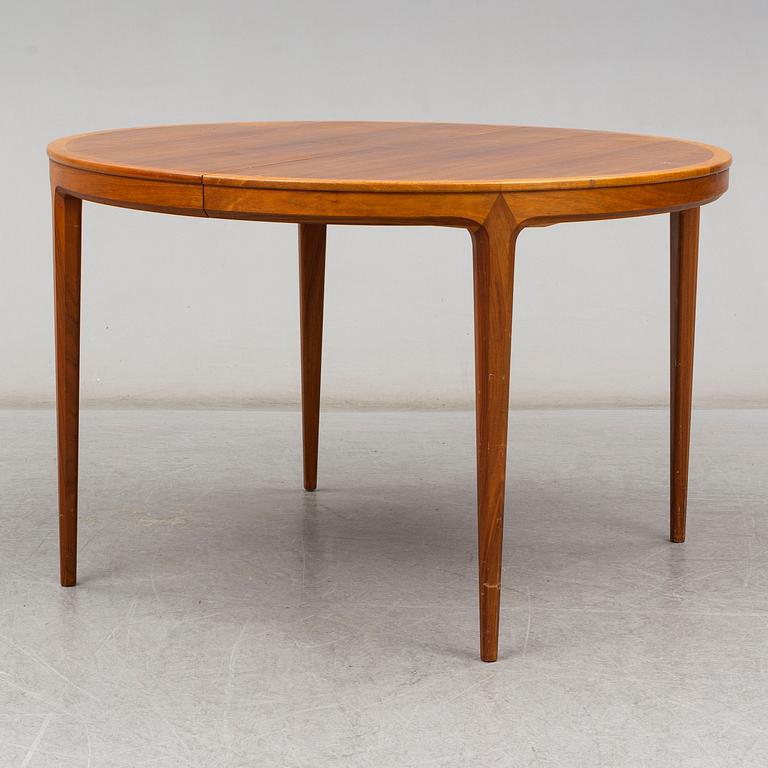 BERTIL FRIDHAGEN, a round teak dining table from Bodafors, 1958.