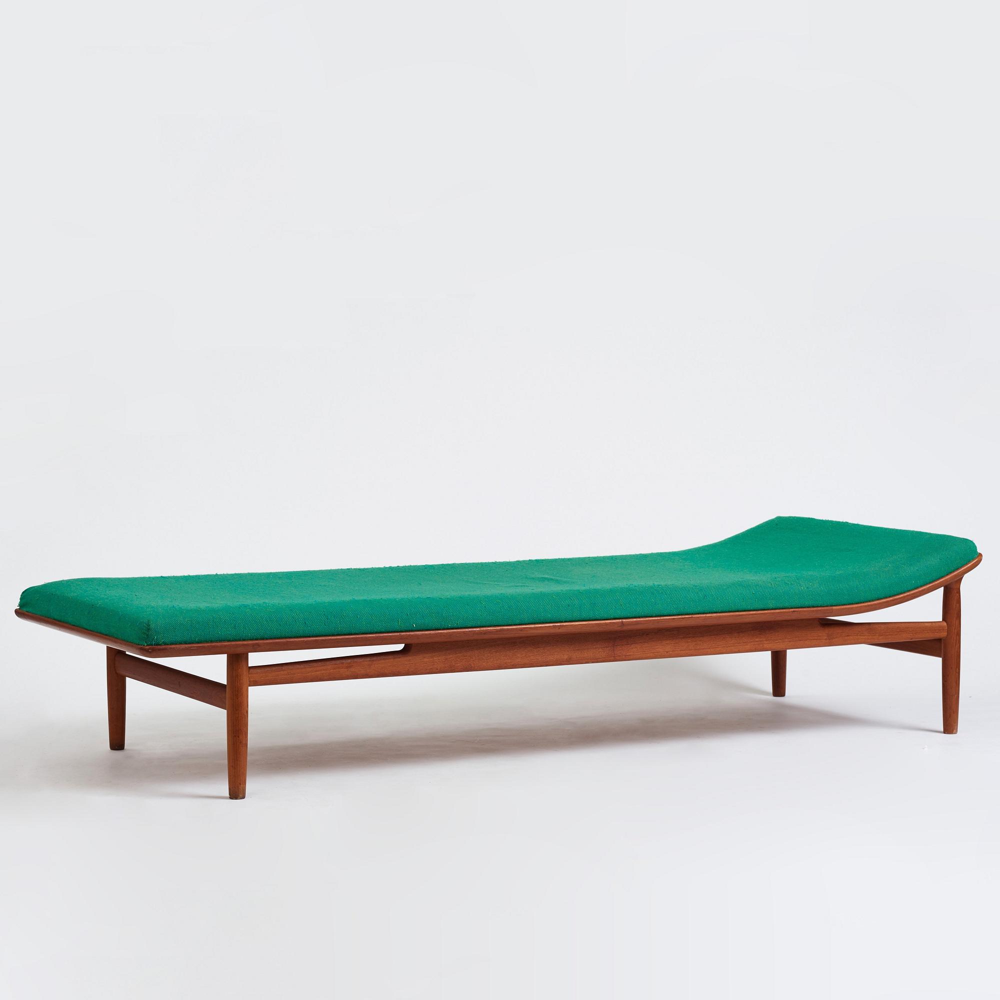 Kurt Østervig, a "Nr 311", daybed, for Jason, Ringsted, Denmark, 1950's.